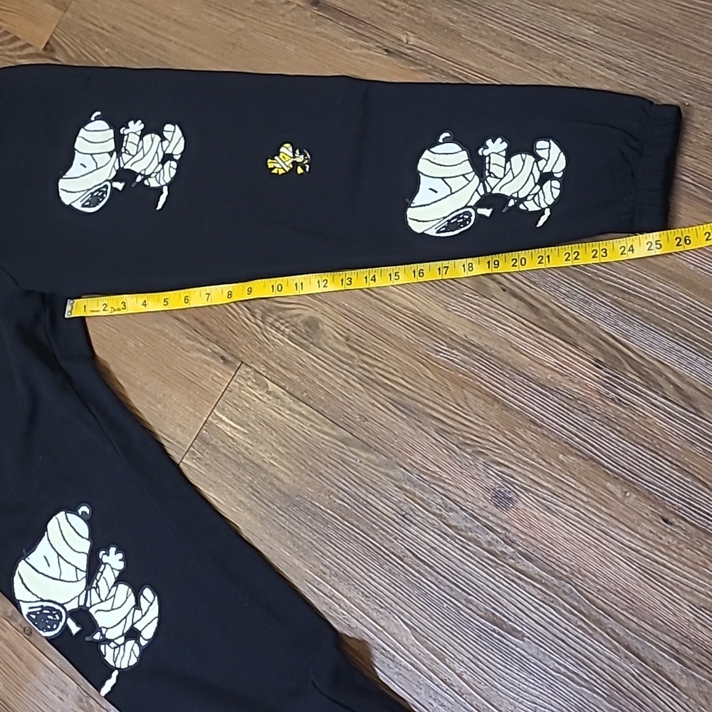 Peanuts Black Apparel Tag for women zise m used good condition.‎ - Picture 14 of 15